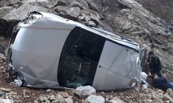 Artvin'de trafik kazasında aynı aileden 4 kişi yaralandı