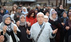 Merzifon'da umre kafilesi dualarla uğurlandı