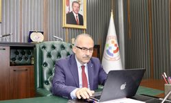 Trabzon Üniversitesi Rektörü Aşıkkutlu, AA'nın "Yılın Kareleri" oylamasına katıldı