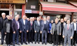 AK Parti'nin Trabzon Büyükşehir Belediye Başkan adayı Genç, muhtarlarla buluştu