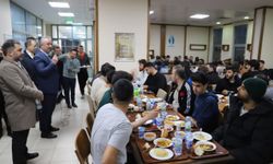 AK Parti'li Karaaslan, üniversite öğrencileri ile iftar yaptı