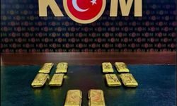 Amasya'da yolcu otobüsünde 3 kilogram külçe altın ele geçirildi