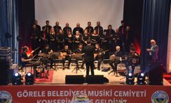 Görele'de "18 Mart Çanakkale Zaferi ve Şehitleri Anma Günü" dolayısıyla konser düzenlendi