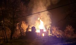 Kastamonu'da evinde yangın çıkan şehit annesi yaralandı