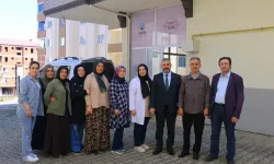 Arsin Belediye Başkanı Hamza Bilgin, Kağıt Rolyef Sanatı Üreten Kadınları Ziyaret Etti