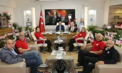 Arhavi Belediye Başkanı Turgay Ataselim, Ziyaretçileriyle Bir Araya Geldi