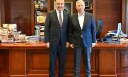 Borçka Belediye Başkanı Orhan, Ankara Büyükşehir Belediye Başkanı Mansur Yavaş'ı Ziyaret Etti