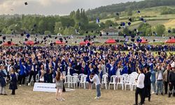 Bartın Üniversitesi'nde mezuniyet heyecanı yaşandı