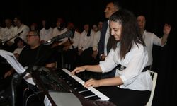 Rize'de Özel Gereksinimli Çocuklardan Oluşan Müzik Korosundan Muhteşem Performans