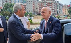 TBMM Eski Başkanı Kahraman Rize Valiliğini Ziyaret Etti