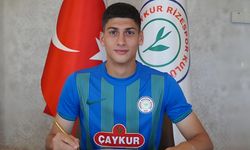 Çaykur Rizespor’da Habil Özbakır profesyonel oldu