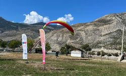 Erzurum'da hava sporları festivali ekstrem sporcularının gösterileriyle başladı