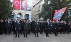 Hopa'da Atatürk'ü Saygı ve Özlemle Andılar