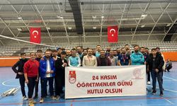 Bayburt'ta Öğretmenler Günü Coşkusu: Voleybol Turnuvası Şampiyonu Belli Oldu