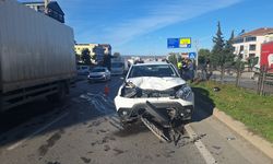 GÜNCELLEME - Samsun'da bir araçla çarpışan motosikletteki 1 kişi öldü, 1 kişi yaralandı