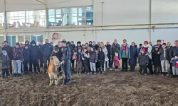 Atatürk Üniversitesi'nden 3 Aralık Dünya Engelliler Günü'ne Anlamlı Etkinlik: Hipoterapi ve At Binme Eğitimi