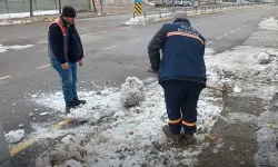 Oltu Belediyesi Karla Mücadele Çalışmalarını Sürdürüyor