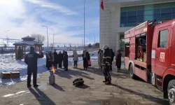 Bayburt İtfaiyesi, Öğrenci Yurdunda Yangın Tatbikatı Düzenledi