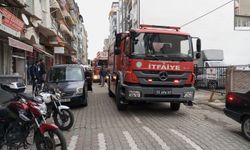 Çarşamba'da 5 katlı binanın çatısındaki yangın hasara yol açtı