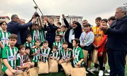 Çayelispor U14 altyapı takımı şampiyon oldu