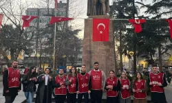 CHP Trabzon İl Gençlik Kolları, Halkla Buluşarak Ekonomik Kriz ve Gençlerin Geleceğini Konuştu