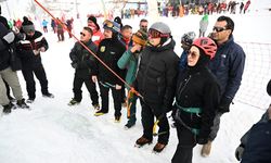 Erzurum'da Buz Tırmanışı Türkiye Şampiyonası Renkli Görüntülere Sahne Oldu