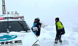 Samsun'da rahatsızlanan 2 kişiyi hastaneye UMKE ulaştırdı