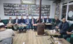Vakfıkebir Belediye Başkanı Fuat Koçal, Düzlük Mahallesi'nde vatandaşlarla bir araya geldi.