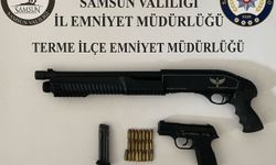Terme'de 2 adet ruhsatsız tabanca ele geçirildi
