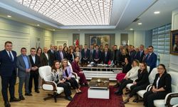 Başkan Kaya’ya Sürpriz Doğum Günü Kutlaması