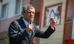 Özgür Özel'den '19 Mayıs' paylaşımı: Boyun eğmeyenlerin büyük yürüyüşünün başlangıcıdır bugün