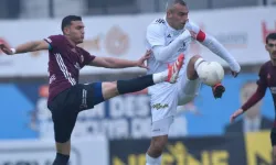 Altay 'yaş'a takılıyor