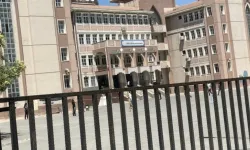Sınıfta öğrencisine yaptıkları şoke etti! Tutuklandı
