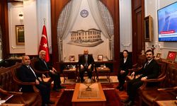 Trabzon Valisi Aziz Yıldırım, Devlet Tiyatroları Genel Müdürü Tamer Karadağlı’yı Ağırladı