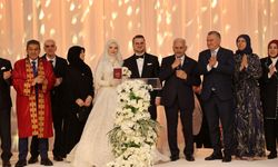 Gençlik Ve Spor Bakanı Osman Aşkın Bak'ın oğlu dünya evine girdi
