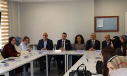 Trabzon İl Sağlık Müdürlüğü, Sağlık Çalışanlarına Temel Yenidoğan Bakım Eğitimi Veriyor