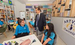 Artvin İl Milli Eğitim Müdürü Fahri Acar, eTwinning Etkinliğine Katıldı