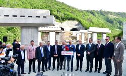 Bakan Uraloğlu, Trabzon Güney Çevre Yolu'nu yerinde inceledi