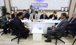 Erzurum Büyükşehir Belediyesi, Halk Günü Buluşmalarıyla Vatandaşların Sesini Duyuyor