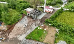Arhavi Belediyesi’nden Yukarı Cumhuriyet Mahallesi’ne Kalıcı Altyapı Yatırımı