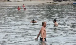 Bodrum'da hava ısındı, sahiller hareketlendi