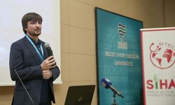 Rize'de "Arayış Şifa" konulu panel düzenlendi