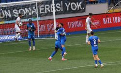 Çaykur Rizespor: 1 - Atakaş Hatayspor: 0 (İlk yarı)