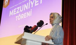 Aile ve Sosyal Hizmetler Bakanı Göktaş, Sinop’ta 3. Yaş Üniversitesi’nin mezuniyet törenine katıldı: