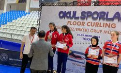Başçiftlik küçük kız Curling takımı bölge ikincisi oldu