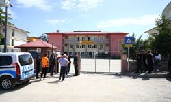 GÜNCELLEME - Giresun'da lisede silahlı saldırıya uğrayan geçici işçi statüsündeki 2 kız kardeş öldü