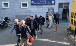 Samsun merkezli üç ilde iki döner zincirine yönelik FETÖ soruşturmasında yakalanan 7 zanlı adliyede