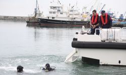 Samsun'da dalgıçlar deniz dibinde temizlik yaptı