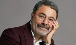 Ahmet Ümit Kimdir? Hayatı, Kitapları, Eşi ve Bilinmeyenleri