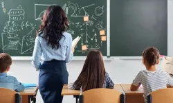 Eski öğretmenimi nasıl bulabilirim? İsimden öğretmen sorgulama mümkün mü?
